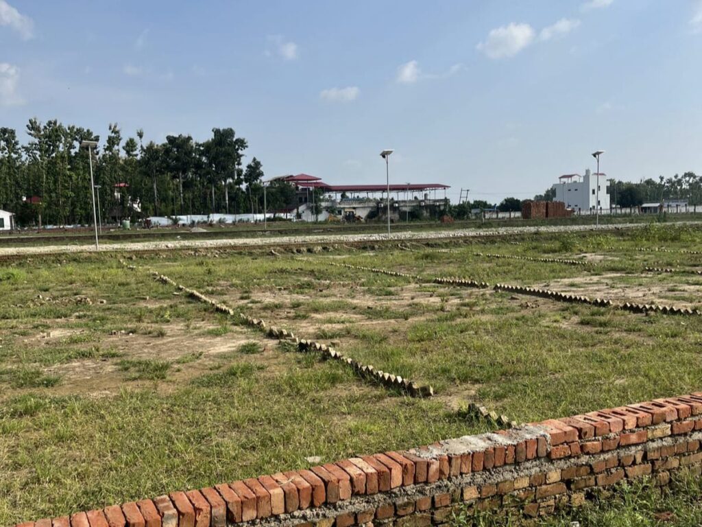 WhatsApp Image 2025-10-25 at 11.06.16 PM (1)