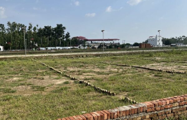 WhatsApp Image 2025-10-25 at 11.06.16 PM (1)