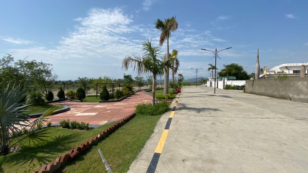 WhatsApp Image 2025-10-25 at 11.12.38 PM (2)