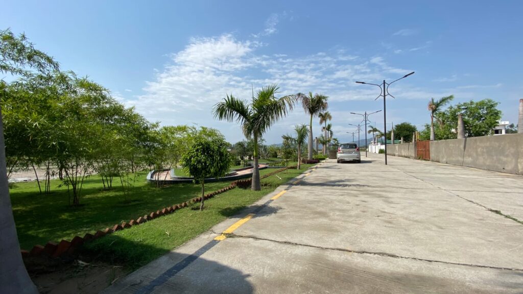 WhatsApp Image 2025-10-25 at 11.12.38 PM (3)